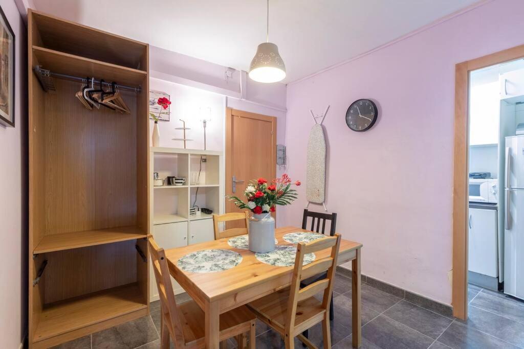 Subway Station Apartment Near Camp Nou L'Hospitalet de Llobregat Exteriör bild